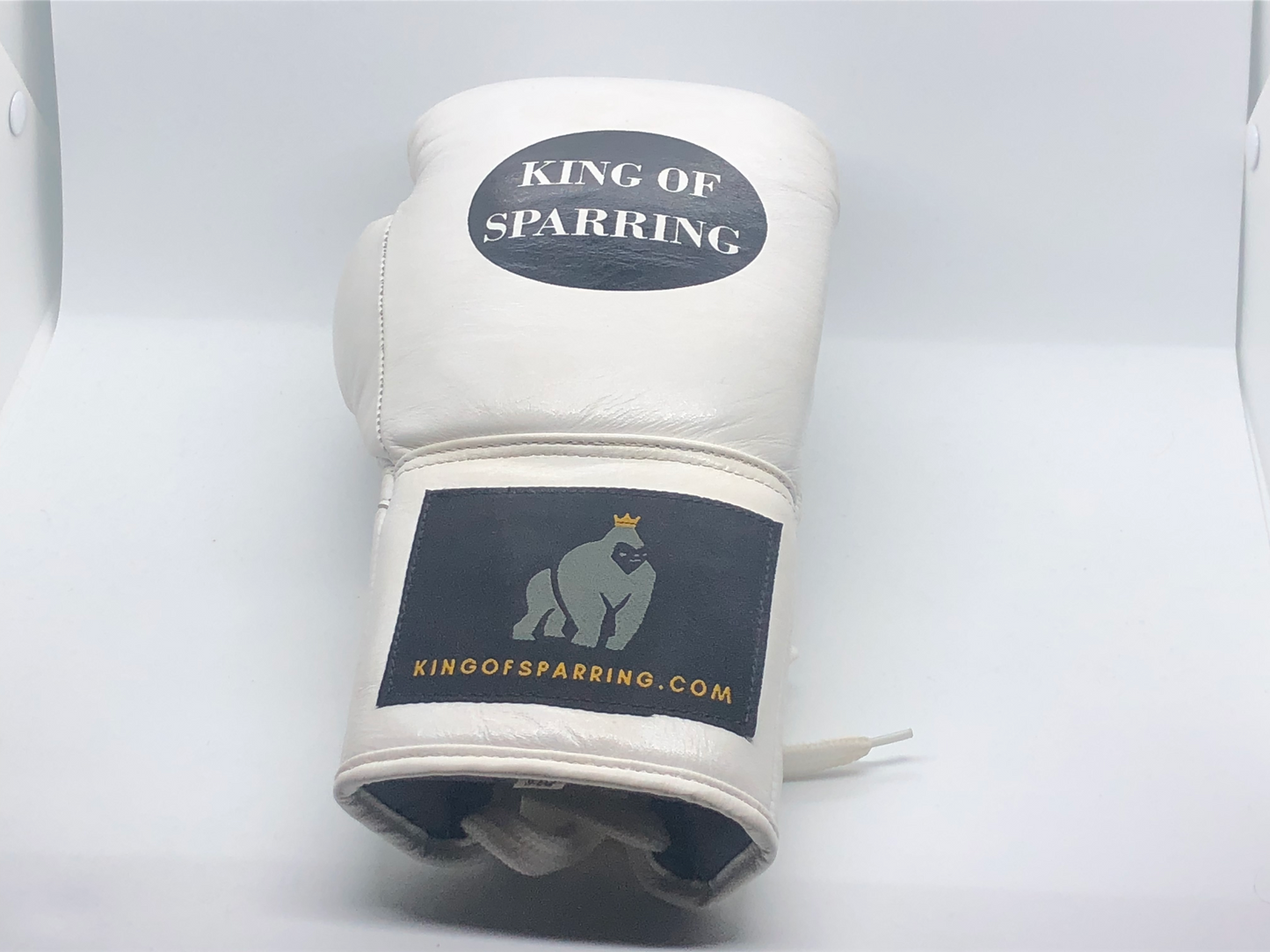 WHITE KING OF SPARRING PROFESSIONAL COMPETITION BOXING GLOVES